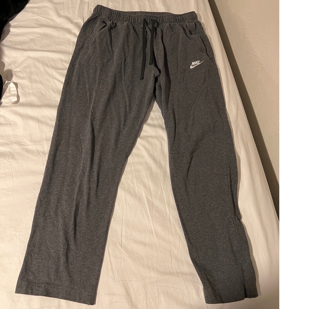 gray nike sweatpants